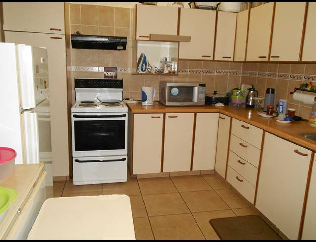 3 BEDROOM SECTIONAL TITLE FOR SALE IN MERRIVALE
